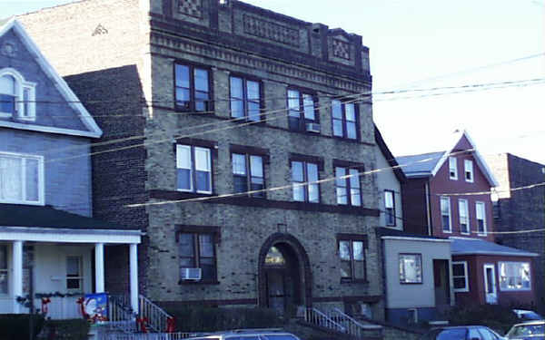 40-42 W 26th St in Bayonne, NJ - Building Photo - Building Photo