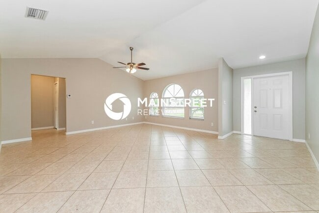 2815 NW 10th Terrace in Cape Coral, FL - Building Photo - Building Photo