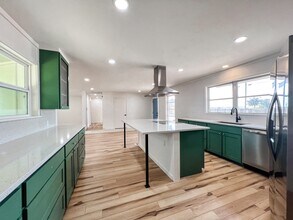 2093 Kuehler Ave in New Braunfels, TX - Building Photo - Building Photo
