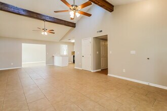 1967 Blue Bird Run W in Orange Park, FL - Building Photo - Building Photo