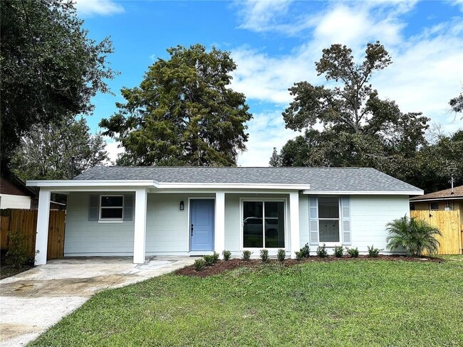 1508 Crest Ave in Leesburg, FL - Building Photo - Building Photo