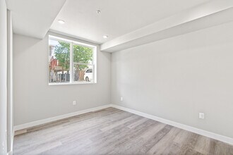 22 Kennedy St NW in Washington, DC - Building Photo - Interior Photo