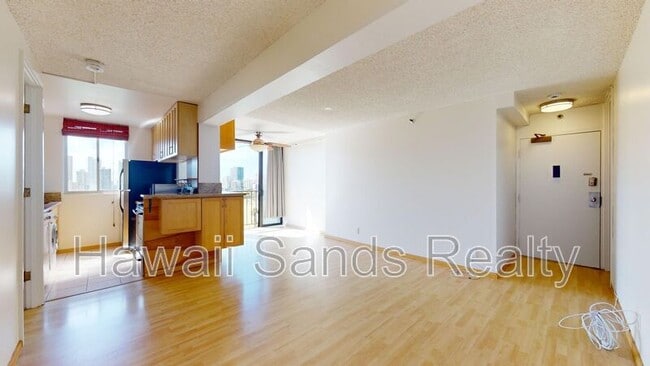 2916 Date St in Honolulu, HI - Foto de edificio - Building Photo