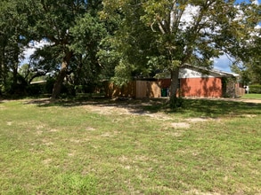 7205 Henderson Dr in Biloxi, MS - Building Photo - Building Photo