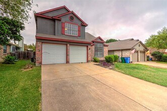 2200 Rick Whinery Dr in Austin, TX - Building Photo - Building Photo