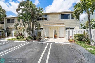 2661 NE 15th St in Pompano Beach, FL - Building Photo - Building Photo