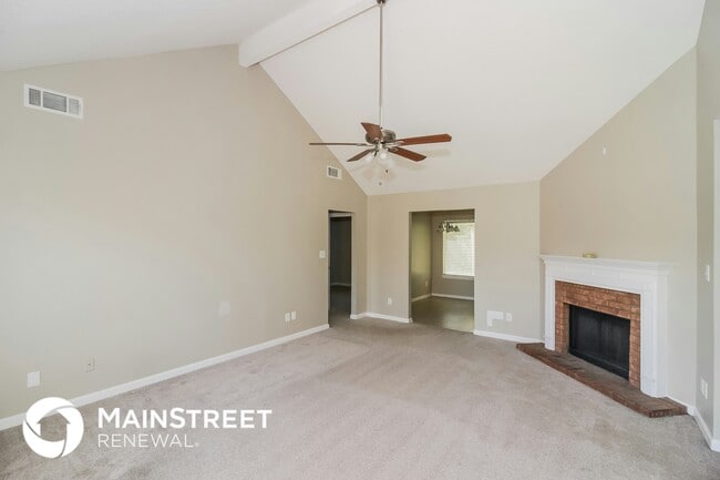5521 April Forest Dr in Memphis, TN - Building Photo - Building Photo