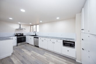 109 N 10th St in Ponca City, OK - Building Photo - Building Photo