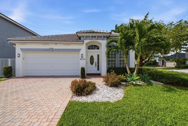 property at 8534 Vía D Oro