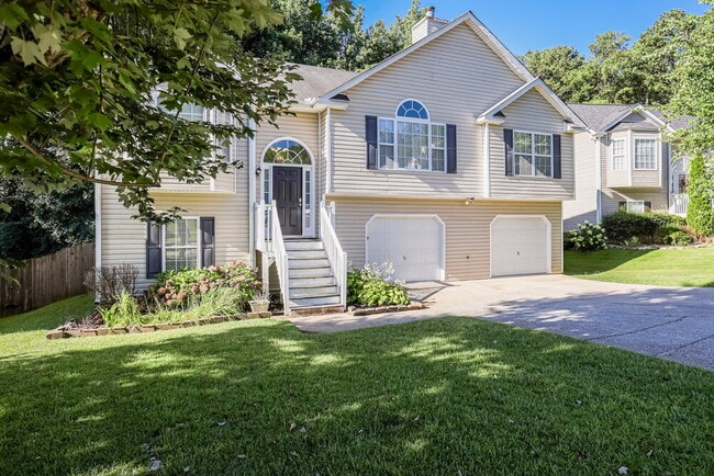 6983 Pine Shadow Way in Douglasville, GA - Building Photo - Building Photo