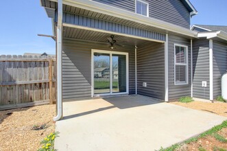 246 Stone Bluff Way in Clarksville, TN - Building Photo - Building Photo