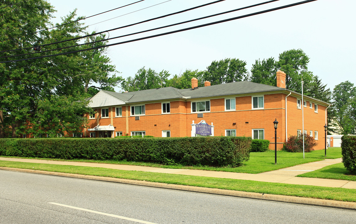 Bonneville Apartments in Euclid, OH - Building Photo