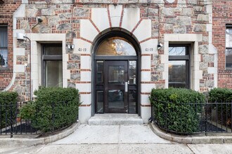 4119 41st St in Long Island City, NY - Building Photo - Building Photo