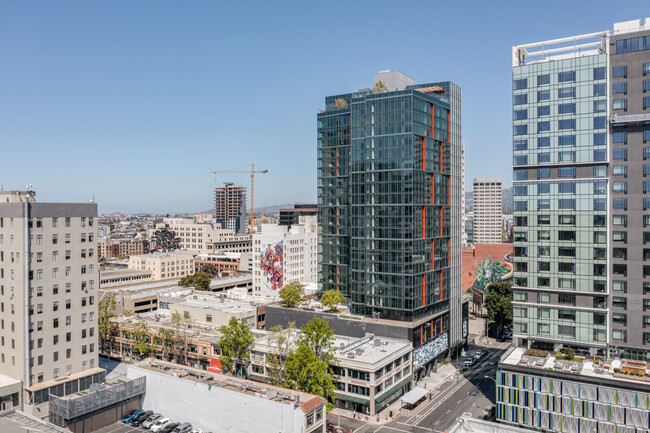 1717 Webster in Oakland, CA - Foto de edificio - Building Photo