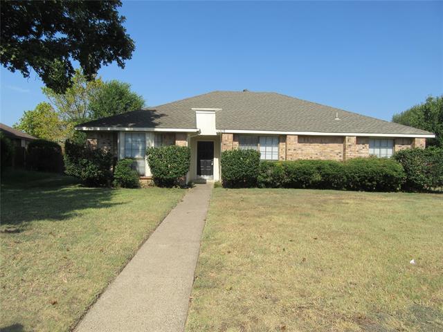 1209 Conlin Dr in Lancaster, TX - Building Photo