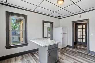 300 Sherry St in Neenah, WI - Building Photo - Building Photo