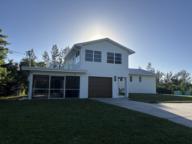 property at 322 Darst Ave