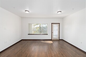 The Residence at River Run in Spokane, WA - Foto de edificio - Interior Photo