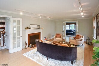 6 Beekman Rd in Summit, NJ - Building Photo - Building Photo