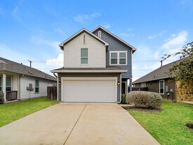 2713 Brogan Crk in Canyon Lake, TX - Building Photo