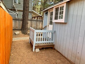 3742 Tamarack Ave in South Lake Tahoe, CA - Foto de edificio - Building Photo