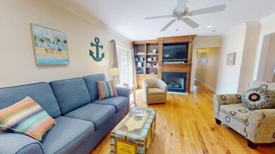 2010 Monument Ave in Port St. Joe, FL - Building Photo - Building Photo