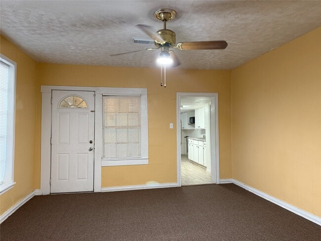 723-727 W 27th St in Houston, TX - Foto de edificio - Building Photo