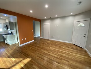 551 Park St in Boston, MA - Building Photo - Building Photo