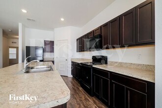 343 Eaglecrest Dr in Haines City, FL - Building Photo - Building Photo