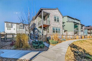 10270 Milwaukee Cir, Unit 43 in Thornton, CO - Building Photo