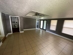 13025 U.S. Hwy 190 in Hammond, LA - Building Photo - Building Photo