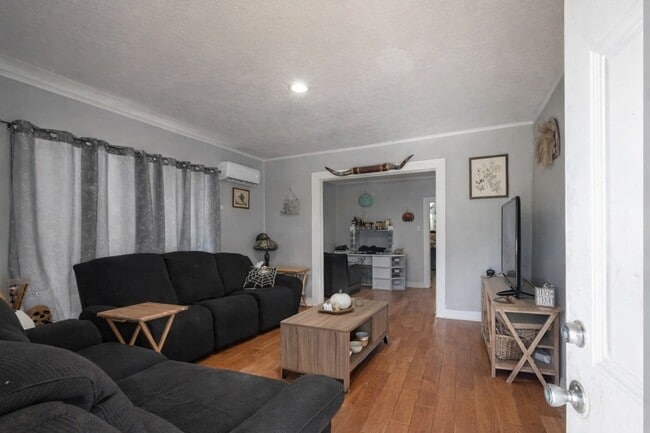 property at 201 S Cleveland St