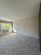 1760 St Johns Blvd in Lincoln Park, MI - Building Photo - Building Photo