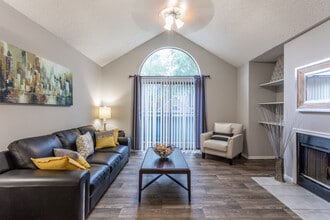 East Ponce Village in Stone Mountain, GA - Building Photo - Interior Photo