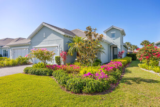 5626 Elbow Ave in Naples, FL - Building Photo - Building Photo