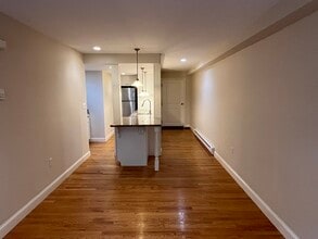 317 St Paul St in Brookline, MA - Building Photo - Building Photo