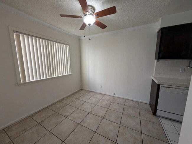 12235 Pacific Ave in Los Angeles, CA - Building Photo - Building Photo