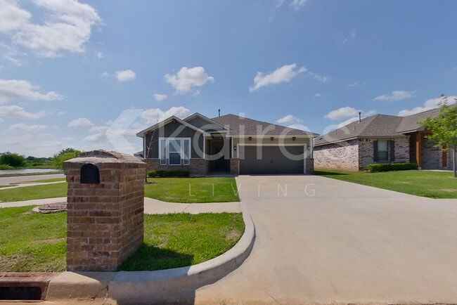 property at 820 NW 4th St