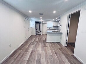 5511 Cheyenne Dr in Holiday, FL - Building Photo - Building Photo