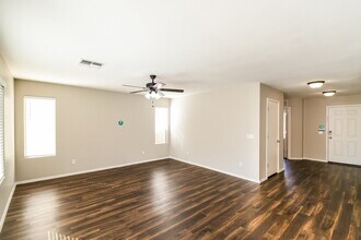 2285 E Yavapai Ln in Apache Junction, AZ - Building Photo - Building Photo