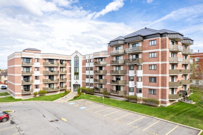 La Princesse in Dollard-des-Ormeaux, QC - Building Photo - Building Photo