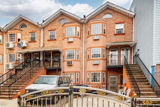 290 Cornelia St in Brooklyn, NY - Foto de edificio - Building Photo