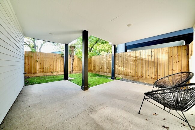 property at 2205 Staples St