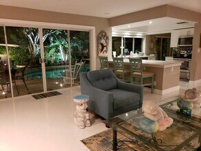 2050 NE 62nd St in Fort Lauderdale, FL - Building Photo - Building Photo