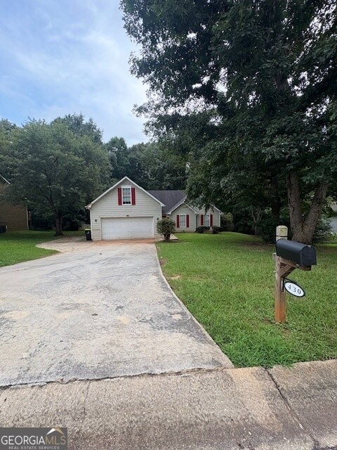 430 Cambridge Way in Covington, GA - Foto de edificio