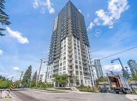 13359 Old Yale Rd in Surrey, BC - Building Photo