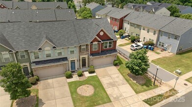 1818 Fleetwood Dr in Charlotte, NC - Building Photo - Building Photo
