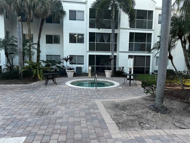 5612 Rock Island Rd, Unit 156 in Tamarac, FL - Building Photo - Building Photo