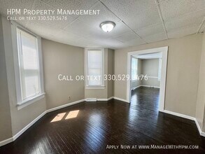 334 Clarendon Ave NW in Canton, OH - Building Photo - Building Photo