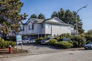 Bridgepointe Place in Richmond, BC - Building Photo